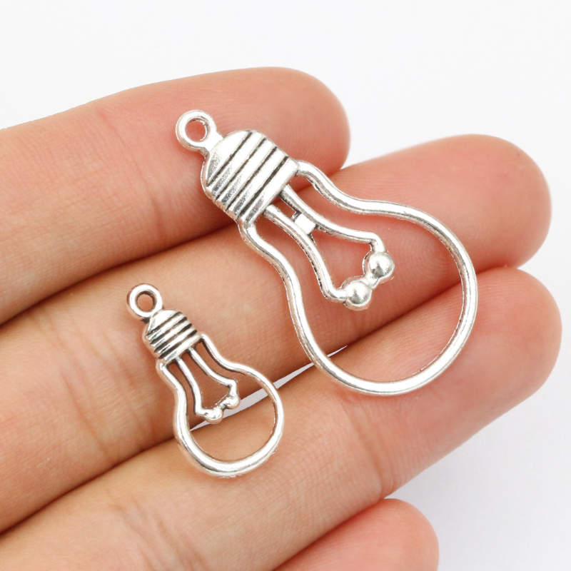 20 pendenti con ciondoli a for - Jewelry Making Light recensione e prezzo